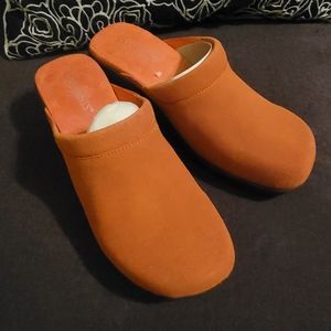 🍊Orange Suede Boho Clogs Shoes 8